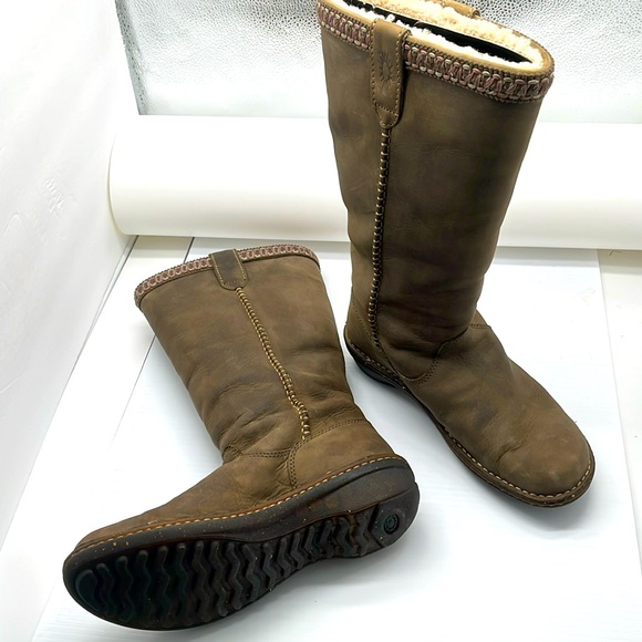 UGG Swell Leather Tall Boots Pull on Sheepskin Lining Brown Size 9 Western Boho - Picture 8 of 17